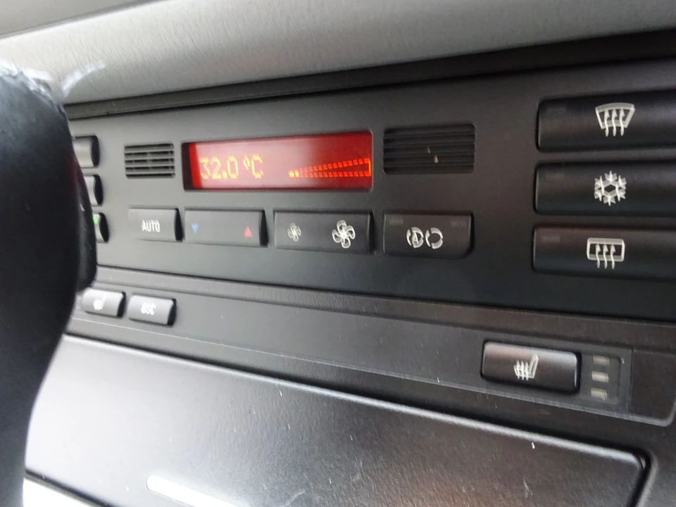 2000 BMW E46 330i & 330Ci - Image 25 of 30