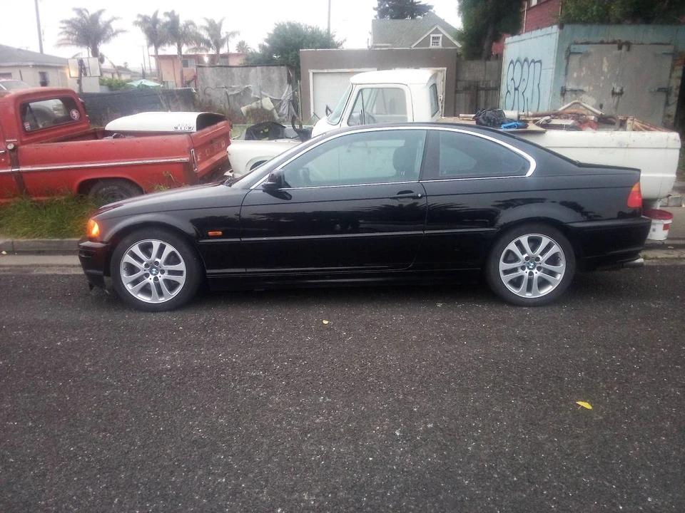 2000 BMW E46 330i & 330Ci - Image 2 of 3
