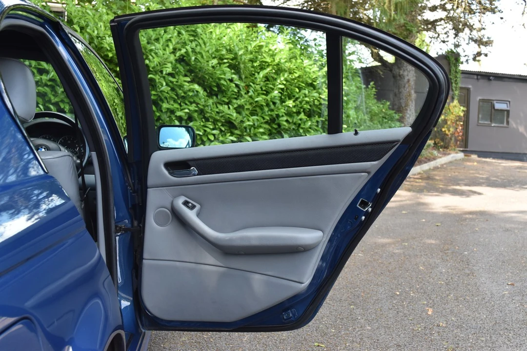 2000 BMW E46 330i & 330Ci - Image 29 of 30