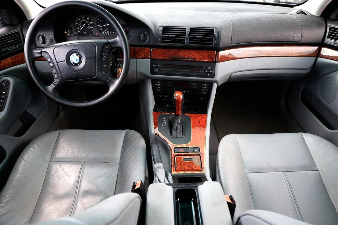 2000 BMW E39 5 Series - Image 2 of 21