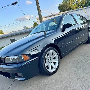 2000 BMW 5 Series 525i Sedan