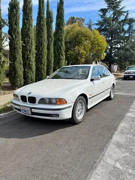 2000 BMW 5 Series 525i Sedan