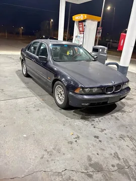 2000 BMW 5 Series 528i Sedan 4D