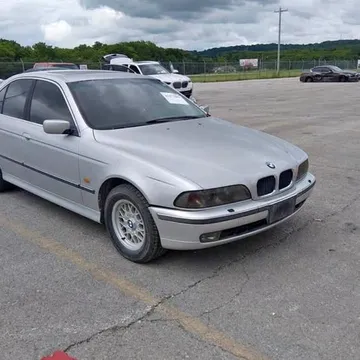 2000 BMW 5 Series 528i Sedan 4D