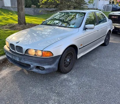 2000 BMW 5 Series 528i Sedan 4D
