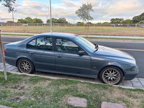 2000 BMW 5 Series 528i Sedan 4D
