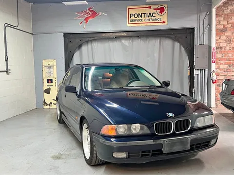 2000 BMW 5 Series 528i Sedan 4D