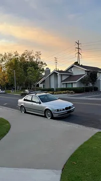 2000 BMW 5 Series 528i Sedan 4D