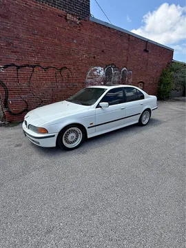 2000 BMW 5 Series 528i Sedan 4D