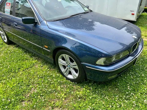 2000 BMW 5 Series 528i Sedan 4D