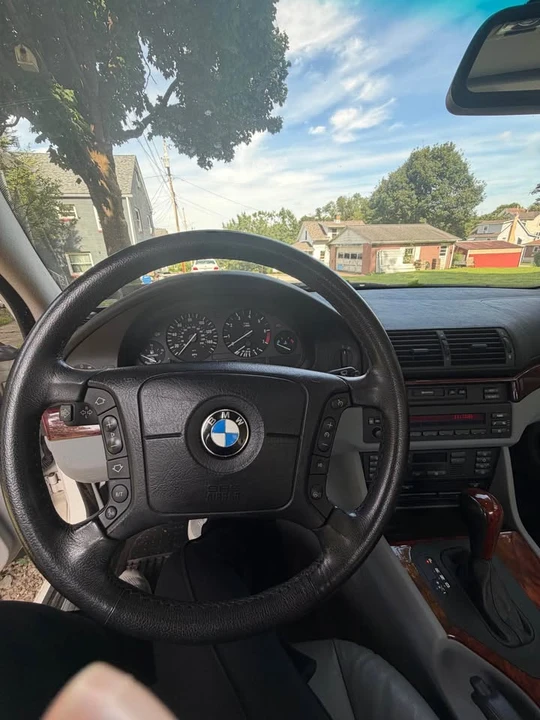 2000 BMW E39 5 Series - Image 2 of 9