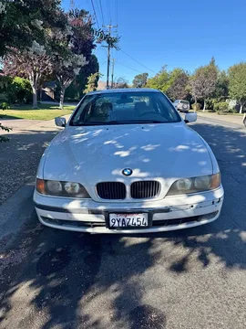 2000 BMW 5 Series 528i Sedan 4D