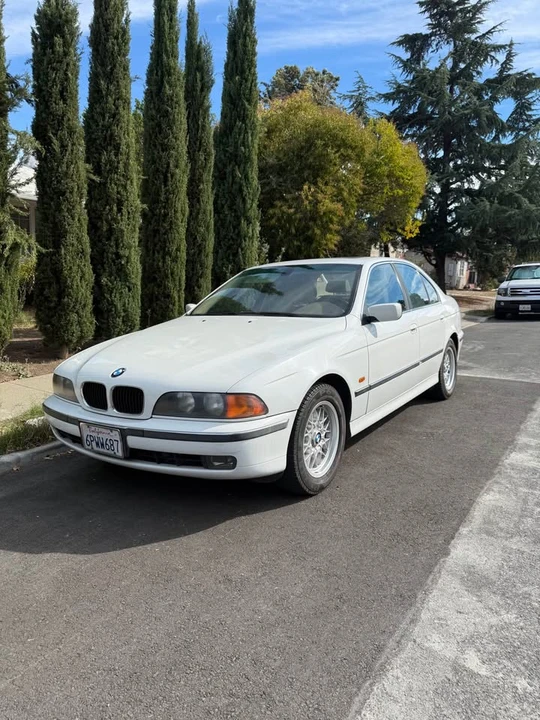 2000 BMW E39 5 Series - Image 2 of 10
