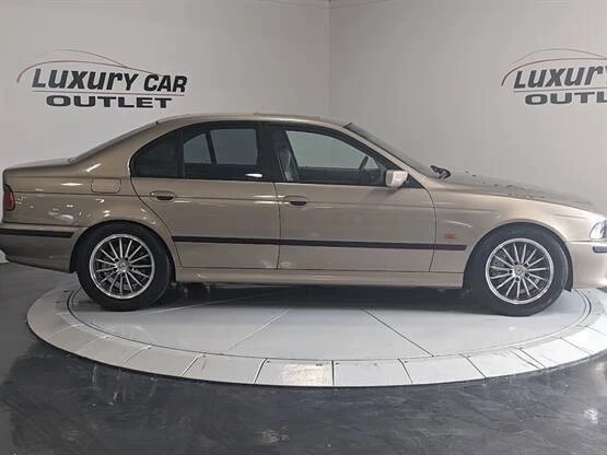 2000 BMW E39 540i - Image 4 of 12