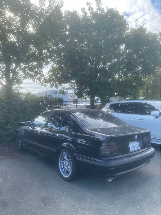 2000 BMW E39 540i - Image 5 of 5