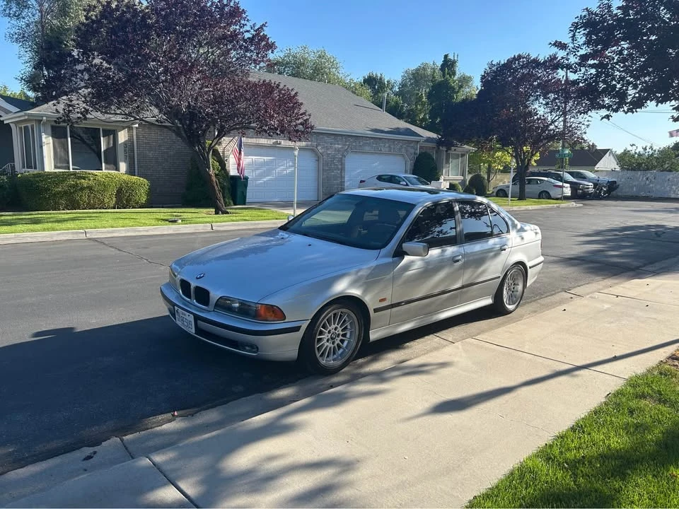 2000 BMW E39 540i - Image 3 of 9