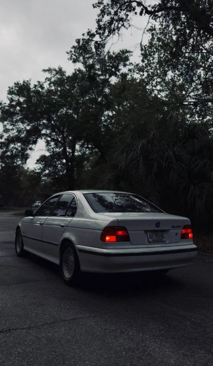 2000 BMW E39 540i - Image 3 of 10