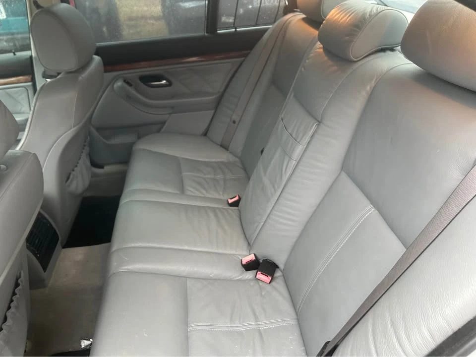 2000 BMW E39 540i - Image 2 of 8