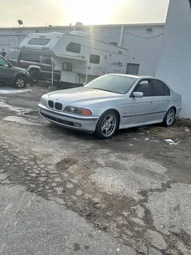 2000 BMW 5 Series 540i Sedan 4D