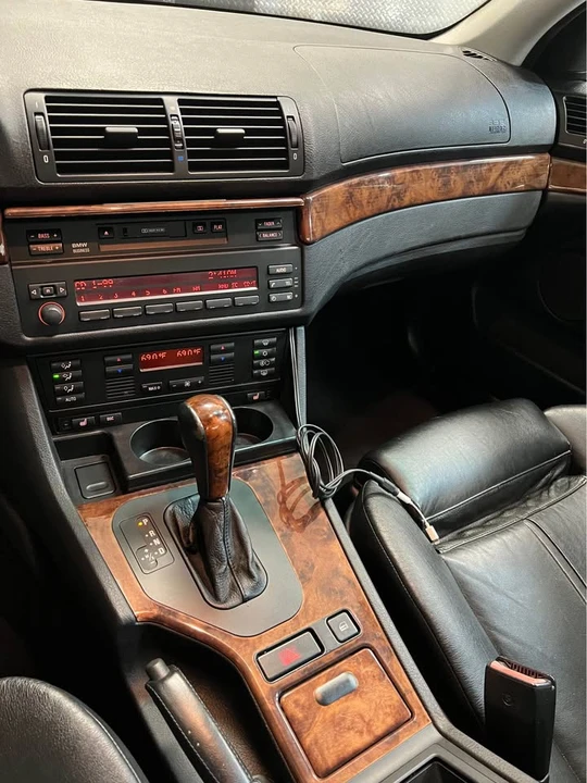 2000 BMW E39 540i - Image 19 of 20
