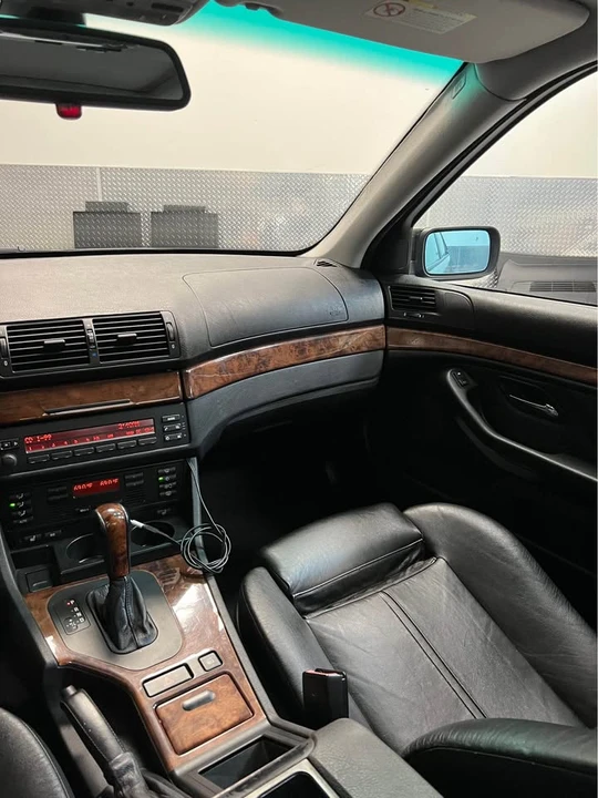 2000 BMW E39 540i - Image 15 of 20