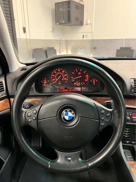 2000 BMW E39 540i - Image 17 of 20