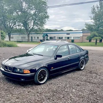 2000 BMW 5 Series 540i