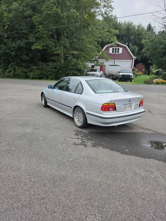 2000 BMW E39 540i - Image 5 of 6