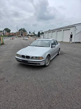 2000 BMW 5 Series 540i Sedan 4D