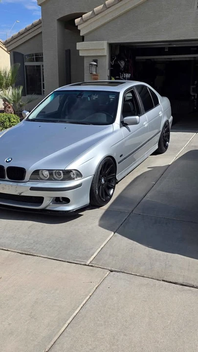 2000 BMW E39 540i - Image 3 of 7