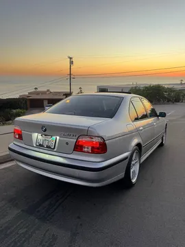 2000 BMW 5 Series 540i Sedan 4D