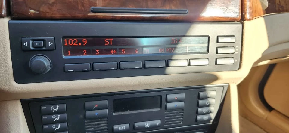 2000 BMW E39 540i - Image 17 of 18