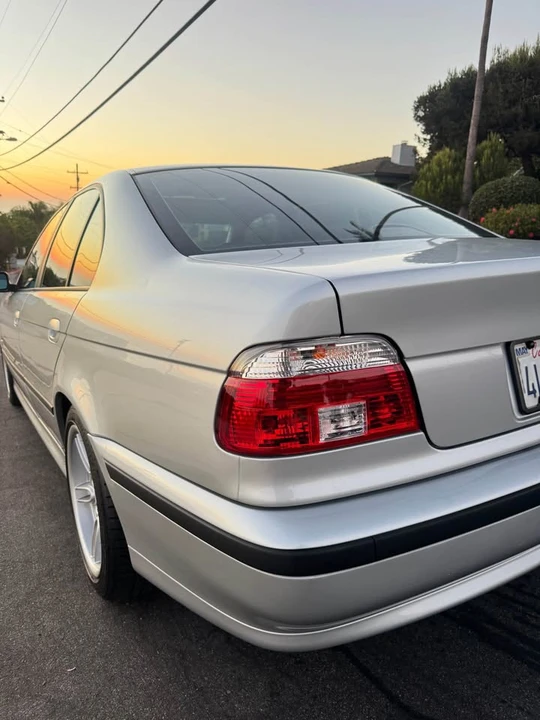 2000 BMW E39 540i - Image 4 of 9