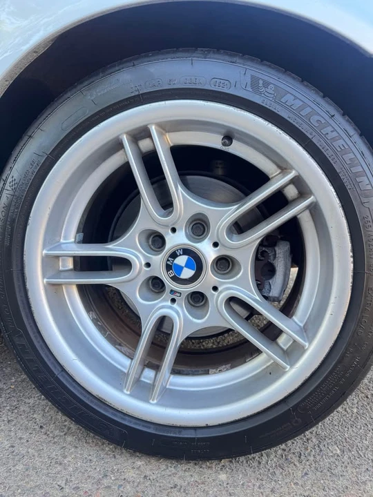 2000 BMW E39 540i - Image 2 of 9