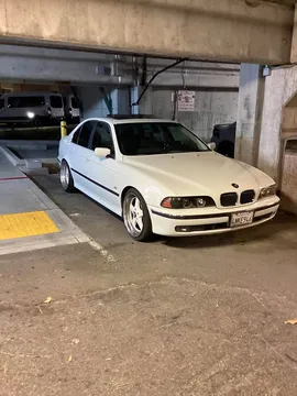2000 BMW 5 Series 540i Sedan 4D