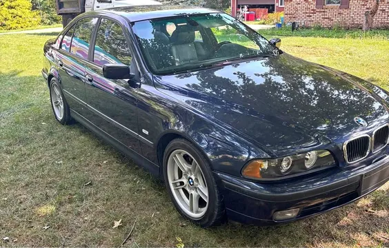 2000 BMW 5 Series 540i Sedan 4D
