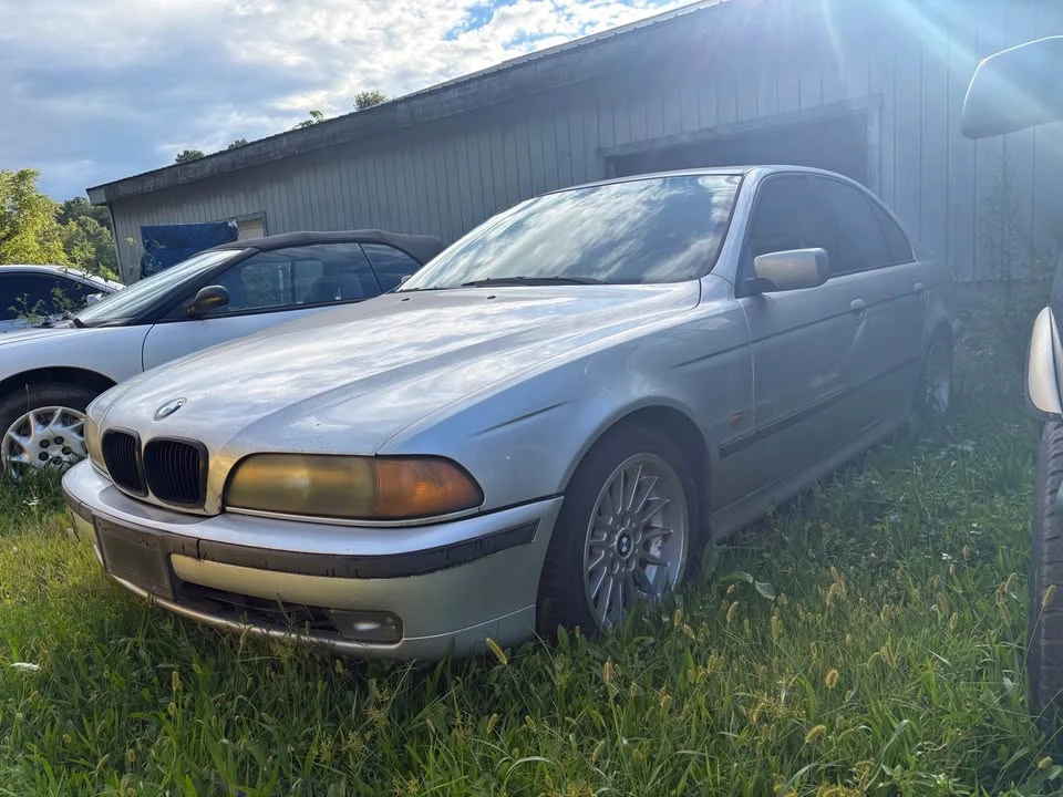 2000 BMW E39 540i - Image 2 of 2