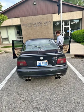 2000 BMW M5