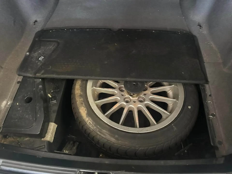 2000 BMW E39 5 Series - Image 10 of 11