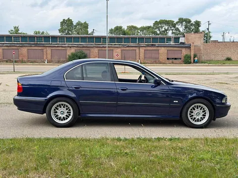 2000 BMW 528i