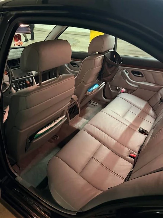2000 BMW E39 540i - Image 7 of 24
