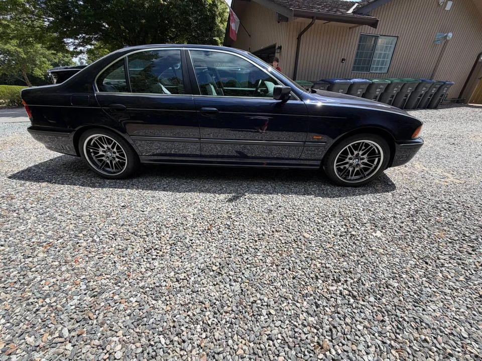 2000 BMW E39 540i - Image 2 of 24