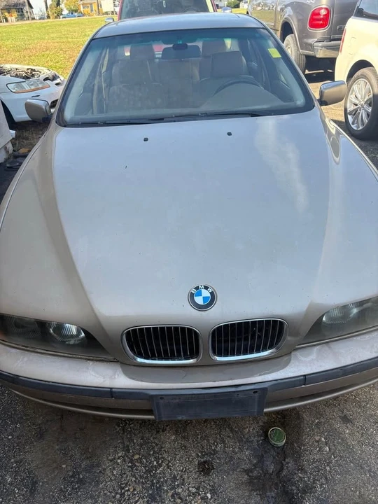 2000 BMW E39 5 Series - Image 2 of 3