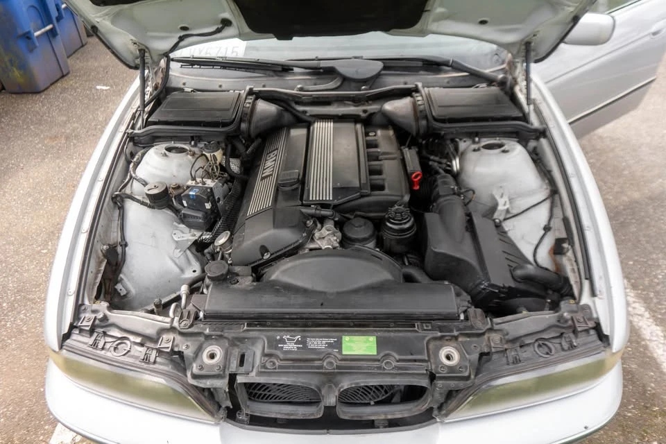 2000 BMW E39 5 Series - Image 8 of 18