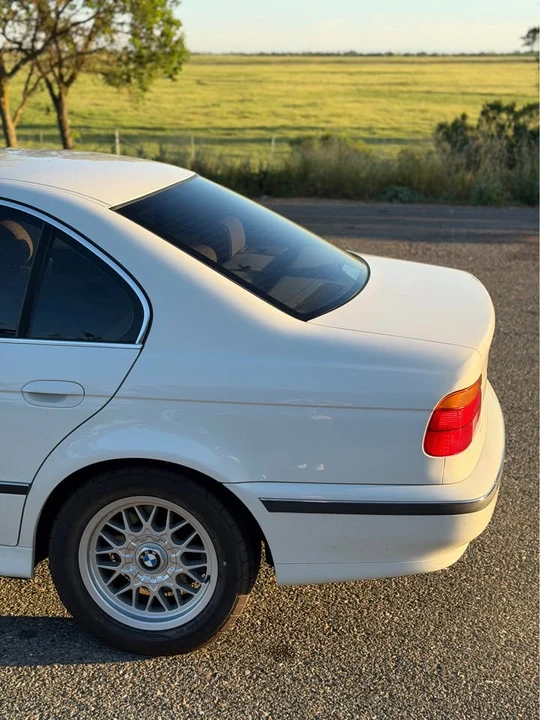 2000 BMW E39 5 Series - Image 5 of 9