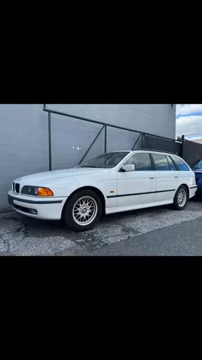 2000 BMW E39 5 Series - Image 2 of 2