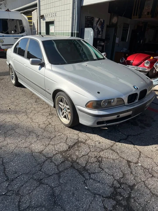 2000 BMW E39 540i - Image 3 of 7