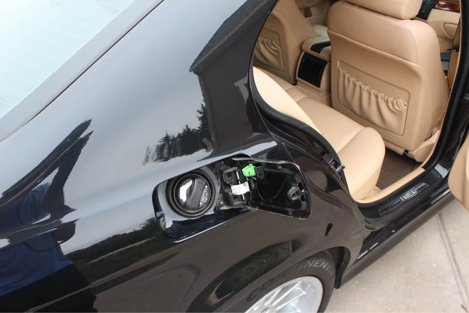 2000 BMW E39 540i - Image 12 of 12