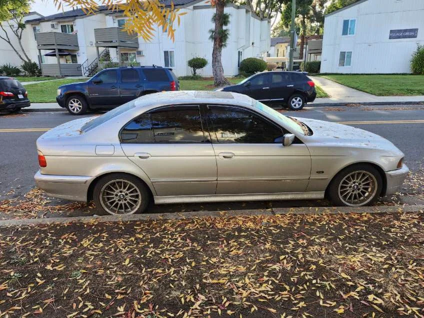 2000 BMW E39 540i - Image 3 of 4