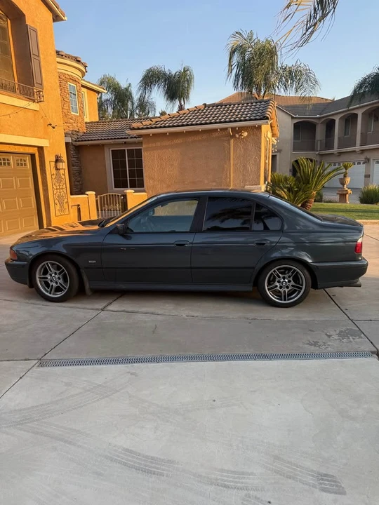 2000 BMW E39 540i - Image 3 of 11